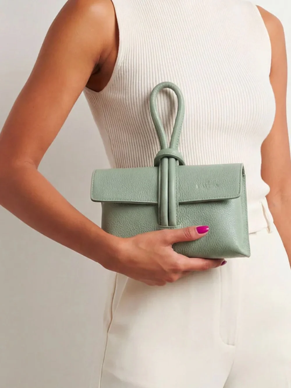 Borse in Pelle Sage Green ITALY Leather Knot Wristlet Clutch Crossbody NWOT